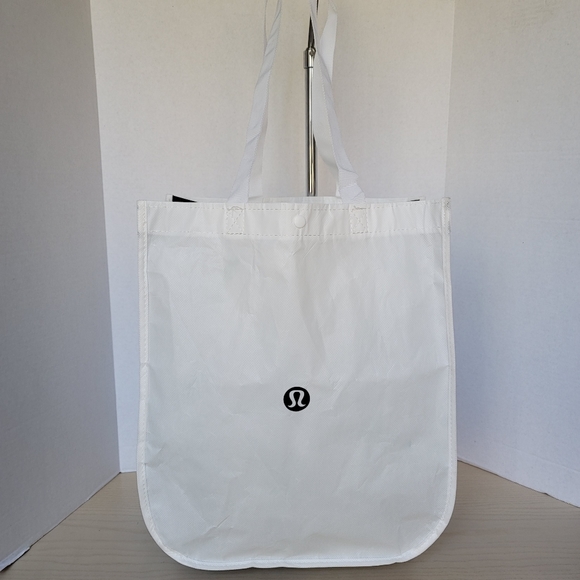 Lululemon Large Black And White Reusable Shopping Tote Bag - Picture 3 of 11